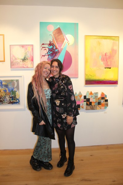 (L) Elinor Sherwood and friend