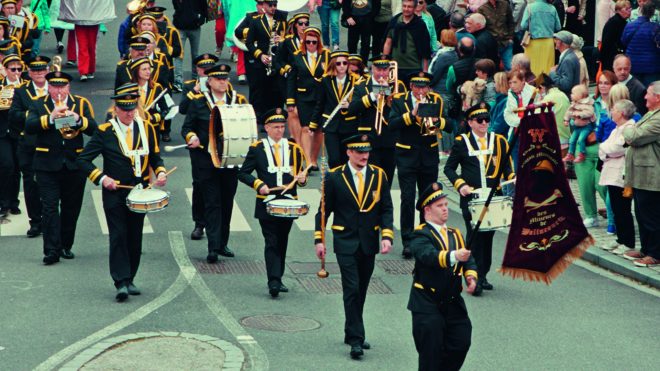 En Fanfare Photogramme 00176651